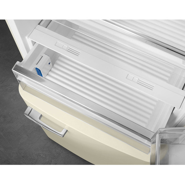 SMEG 2 DOOR FRIDGE FAB38RCR5 CREAM