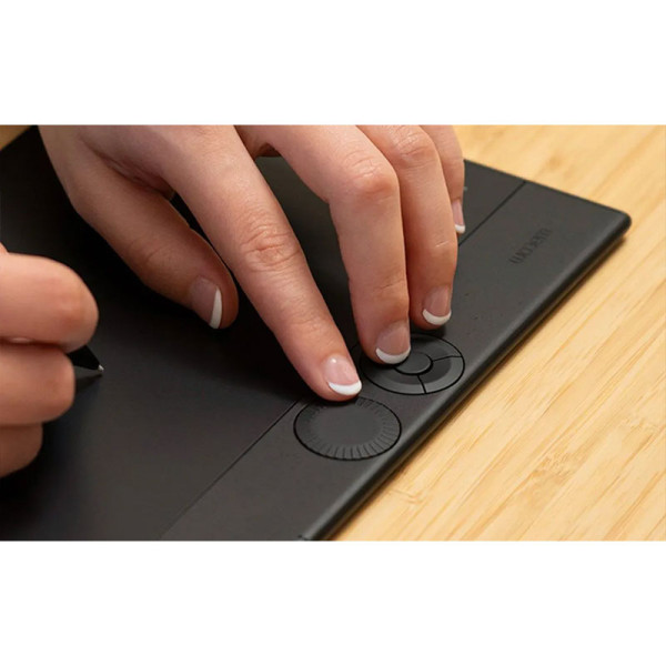 WACOM USB TABLET WCM-PTK-670-K0