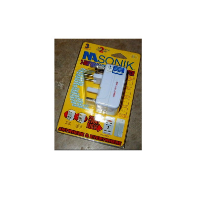 TECH UNITED TRAVEL ADAPTOR TS248S